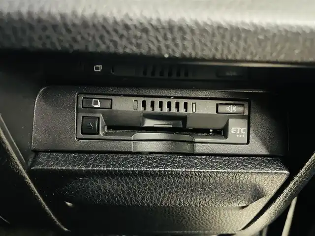 トヨタ エスクァイア Xi 福島県 2020(令2)年 7.5万km ブラック トヨタセーフティセンス/・プリクラッシュセーフティ/・レーンディパーテャーアラート/・クリアランスソナー/・衝突軽減/・オートハイビーム/・パーキングブレーキサポート/純正ナビ/・BT/AUX/AM/FM/バックカメラ/片側パワースライドドア/クルーズコントロール/LEDオートライト/・フォグライト/３列シート/純正アルミホイール付きサマータイヤ/ETC/革ステアリング/・ステアリングリモコン/純正フロアマット/純正ドアバイザー/アイドリングストップ