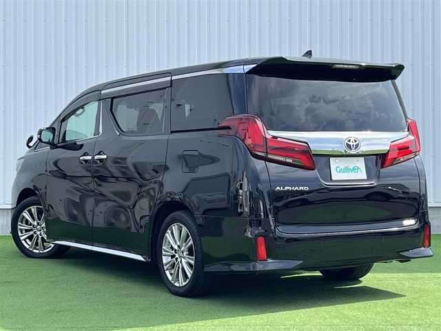 トヨタ アルファード S タイプゴールド 岐阜県 2020(令2)年 5.6万km ブラック 純正ディスプレイオーディオ/フルセグTV/DVD/CD/Bluetooth/純正フリップダウンモニター/両側パワースライド/ハーフレザーシート/トヨタセーフティセンス/・プリクラッシュセーフティ/・レーダークルーズコントロール/・レーンデパーチャーアラート/・オートマチックハイビーム/・クリアランスソナー/オートホールド/プッシュスタート/スマートキー/オートライト/LEDヘッドライト/フォグランプ/純正18インチアルミホイール
