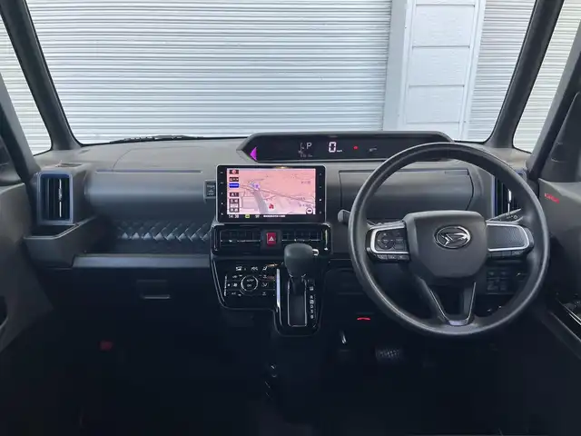 ダイハツ タント カスタム X 高知県 2019(令1)年 6.4万km シャイニングホワイトパール 純正ナビ/　Bluetooth/フルセグ/　CD/DVD/AM/FM/全方位カメラ/両側パワースライドドア /ETC/ナビ連動ドライブレコーダー/ローダウン/ロングスライドシート/パーキングアシスト/ハーフレザーシート/ロールサンシェード/コーナーセンサー/ステアリングスイッチ/プッシュスタート/スペアキー/純正フロアマット/純正14インチアルミホイール/LEDヘッドライト/オートライト/アイドリングストップ/ベンチシート/盗難防止装置
