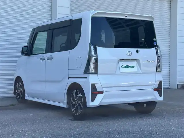 ダイハツ タント カスタム X 高知県 2019(令1)年 6.4万km シャイニングホワイトパール 純正ナビ/　Bluetooth/フルセグ/　CD/DVD/AM/FM/全方位カメラ/両側パワースライドドア /ETC/ナビ連動ドライブレコーダー/ローダウン/ロングスライドシート/パーキングアシスト/ハーフレザーシート/ロールサンシェード/コーナーセンサー/ステアリングスイッチ/プッシュスタート/スペアキー/純正フロアマット/純正14インチアルミホイール/LEDヘッドライト/オートライト/アイドリングストップ/ベンチシート/盗難防止装置