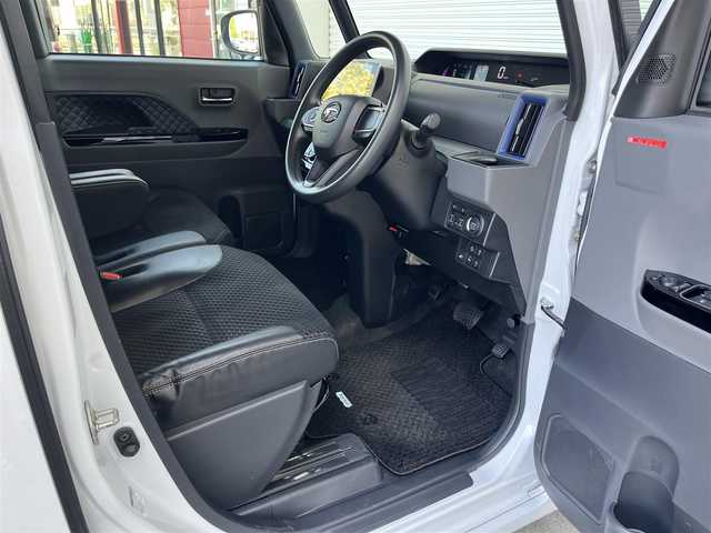 ダイハツ タント カスタム X 高知県 2019(令1)年 6.4万km シャイニングホワイトパール 純正ナビ/　Bluetooth/フルセグ/　CD/DVD/AM/FM/全方位カメラ/両側パワースライドドア /ETC/ナビ連動ドライブレコーダー/ローダウン/ロングスライドシート/パーキングアシスト/ハーフレザーシート/ロールサンシェード/コーナーセンサー/ステアリングスイッチ/プッシュスタート/スペアキー/純正フロアマット/純正14インチアルミホイール/LEDヘッドライト/オートライト/アイドリングストップ/ベンチシート/盗難防止装置