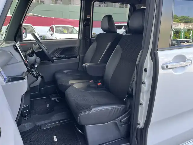 ダイハツ タント カスタム X 高知県 2019(令1)年 6.4万km シャイニングホワイトパール 純正ナビ/　Bluetooth/フルセグ/　CD/DVD/AM/FM/全方位カメラ/両側パワースライドドア /ETC/ナビ連動ドライブレコーダー/ローダウン/ロングスライドシート/パーキングアシスト/ハーフレザーシート/ロールサンシェード/コーナーセンサー/ステアリングスイッチ/プッシュスタート/スペアキー/純正フロアマット/純正14インチアルミホイール/LEDヘッドライト/オートライト/アイドリングストップ/ベンチシート/盗難防止装置