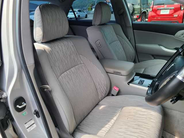 トヨタ クラウン アスリート アスリート 福岡県 2010(平22)年 7.9万km プレミアムシルバーパール フルセグテレビ/純正ナビ/バックカメラ/HIDオートライト/ETC/パワーシート/クルコン/スマートキー/純正18インチアルミホイール/純正フロアマット