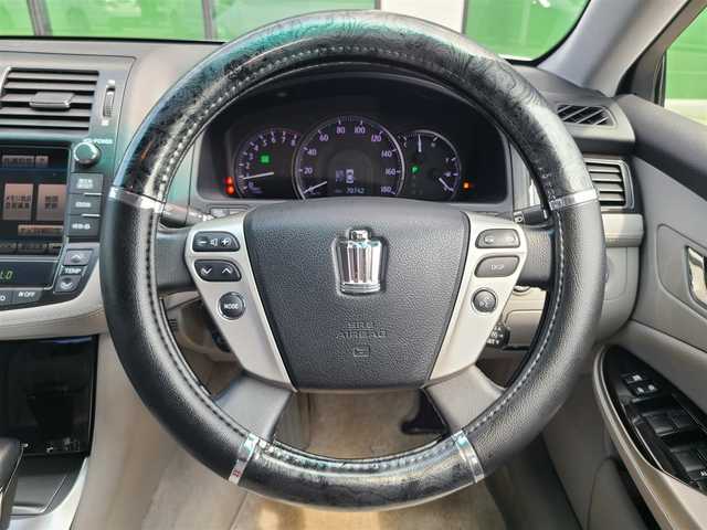 トヨタ クラウン アスリート アスリート 福岡県 2010(平22)年 7.9万km プレミアムシルバーパール フルセグテレビ/純正ナビ/バックカメラ/HIDオートライト/ETC/パワーシート/クルコン/スマートキー/純正18インチアルミホイール/純正フロアマット