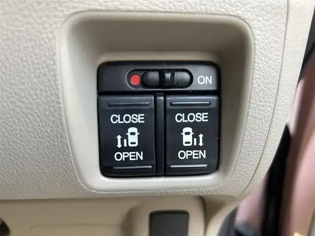 ホンダ Ｎ ＢＯＸ G SSパッケージ 静岡県 2017(平29)年 3.8万km プレミアムピンクP 純正SDナビ/（AM/FM/DVD/BT/iPod）/フルセグTV/TV走行中視聴可能/バックカメラ/両側パワースライドドア/前席シートヒーター/ドライブレコーダー/ビルトインETC/プッシュスタート/スマートキー/スペアキー×1/横滑り防止装置/盗難防止装置/衝突被害軽減システム/純正フロアマット/純正アルミホイール/ドアバイザー/保証書/取扱説明書