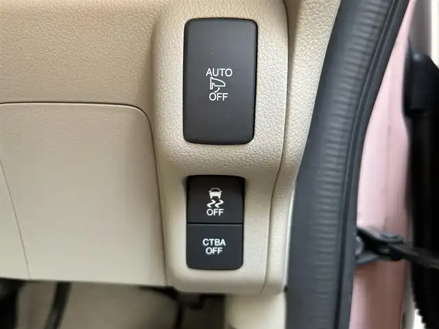 ホンダ Ｎ ＢＯＸ G SSパッケージ 静岡県 2017(平29)年 3.8万km プレミアムピンクP 純正SDナビ/（AM/FM/DVD/BT/iPod）/フルセグTV/TV走行中視聴可能/バックカメラ/両側パワースライドドア/前席シートヒーター/ドライブレコーダー/ビルトインETC/プッシュスタート/スマートキー/スペアキー×1/横滑り防止装置/盗難防止装置/衝突被害軽減システム/純正フロアマット/純正アルミホイール/ドアバイザー/保証書/取扱説明書