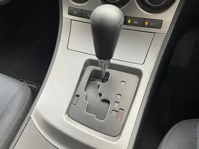 マツダ アクセラ スポーツ 15C 滋賀県 2010(平22)年 3.4万km グラファイトマイカ 禁煙車/パイオニア製ナビ/（Bluetooth／CD／DVD）/ワンセグTV/ETC/社外16インチAW/キセノンヘッドライト/オートライト