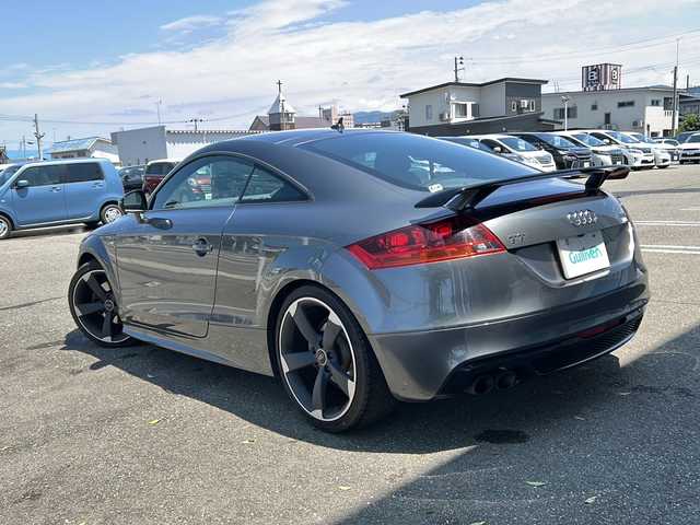 アウディ ＴＴクーペ 1．8 TFSI Sライン コンペティション 秋田県 2014(平26)年 8.6万km デイトナグレーパールエフェクト 社外スタッドレスタイヤ17インチ四本つき/Bluetooth/純正ナビ/バックカメラ/フルセグ