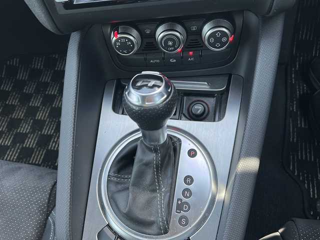 アウディ ＴＴクーペ 1．8 TFSI Sライン コンペティション 秋田県 2014(平26)年 8.6万km デイトナグレーパールエフェクト 社外スタッドレスタイヤ17インチ四本つき/Bluetooth/純正ナビ/バックカメラ/フルセグ