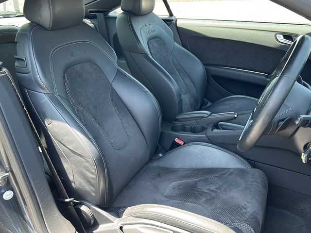 アウディ ＴＴクーペ 1．8 TFSI Sライン コンペティション 秋田県 2014(平26)年 8.6万km デイトナグレーパールエフェクト 社外スタッドレスタイヤ17インチ四本つき/Bluetooth/純正ナビ/バックカメラ/フルセグ