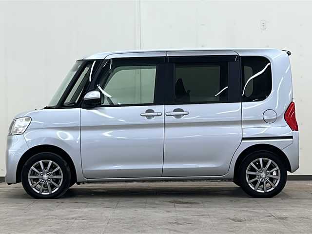 ダイハツ タント L リミテッド SAⅢ 道央・札幌 2019(平31)年 5.4万km ブライトシルバーメタリック /4WD//純正ナビ：NMZK-W69D/(AM/FM/TV/CD/DVD/ipod/USB/BT)//バックカメラ//ステアリングスイッチ//アイドリングストップ//オートマチックハイビーム//パワーモード切替//USBポート//衝突被害軽減システム//横滑り防止装置