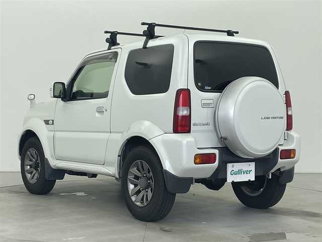 スズキ ジムニー シエラ ランドベンチャー 富山県 2017(平29)年 5.9万km パールホワイト 4WD/社外ナビ(AM/FM/CD/DVD/BT)/フルセグTV/ウインドシールドデアイサー/社外AW付スタッドレスタイヤ車/ウインドシールドデアイサー/D席シートヒーター/ETC/LEDヘッドライト/革巻きステアリング/フォグランプ/純正フロアマット/純正AW/マニュアルエアコン/電動格納ミラー/バニティミラー/ドアバイザー/リモコンキー/スペアキー1本