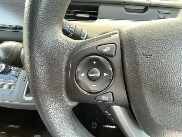 ホンダ フリード G ホンダセンシング 千葉県 2019(平31)年 6.3万km プレミアムスパークルブラックパール ホンダセンシング/・衝突軽減ブレーキ/レーンキープアシスト/・レーダークルーズコントロール/先行車発進お知らせ/・誤発進抑制/標識認識/社外ナビ(CN-E310D)/・ワンセグ/BT/CD/バックカメラ/ステアリングスイッチ/ETC/両側パワースライドドア/LEDヘッドライト/スマートキー/プッシュスタート/純正フロアマット