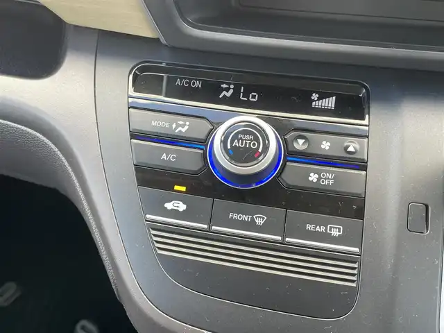 ホンダ フリード G ホンダセンシング 千葉県 2019(平31)年 6.3万km プレミアムスパークルブラックパール ホンダセンシング/・衝突軽減ブレーキ/レーンキープアシスト/・レーダークルーズコントロール/先行車発進お知らせ/・誤発進抑制/標識認識/社外ナビ(CN-E310D)/・ワンセグ/BT/CD/バックカメラ/ステアリングスイッチ/ETC/両側パワースライドドア/LEDヘッドライト/スマートキー/プッシュスタート/純正フロアマット