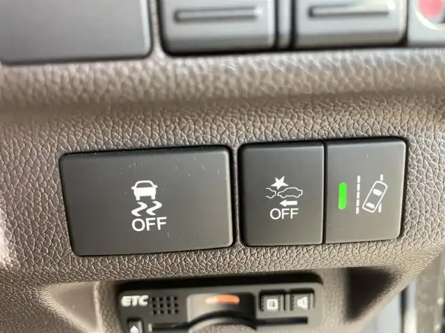 ホンダ フリード G ホンダセンシング 千葉県 2019(平31)年 6.3万km プレミアムスパークルブラックパール ホンダセンシング/・衝突軽減ブレーキ/レーンキープアシスト/・レーダークルーズコントロール/先行車発進お知らせ/・誤発進抑制/標識認識/社外ナビ(CN-E310D)/・ワンセグ/BT/CD/バックカメラ/ステアリングスイッチ/ETC/両側パワースライドドア/LEDヘッドライト/スマートキー/プッシュスタート/純正フロアマット