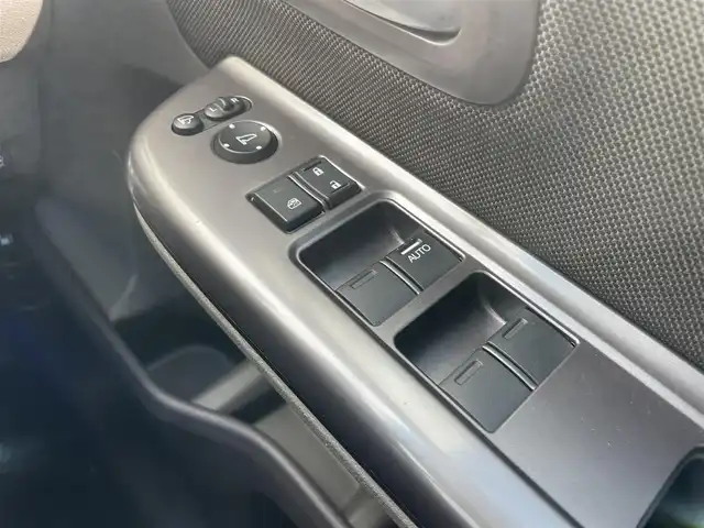 ホンダ フリード G ホンダセンシング 千葉県 2019(平31)年 6.3万km プレミアムスパークルブラックパール ホンダセンシング/・衝突軽減ブレーキ/レーンキープアシスト/・レーダークルーズコントロール/先行車発進お知らせ/・誤発進抑制/標識認識/社外ナビ(CN-E310D)/・ワンセグ/BT/CD/バックカメラ/ステアリングスイッチ/ETC/両側パワースライドドア/LEDヘッドライト/スマートキー/プッシュスタート/純正フロアマット