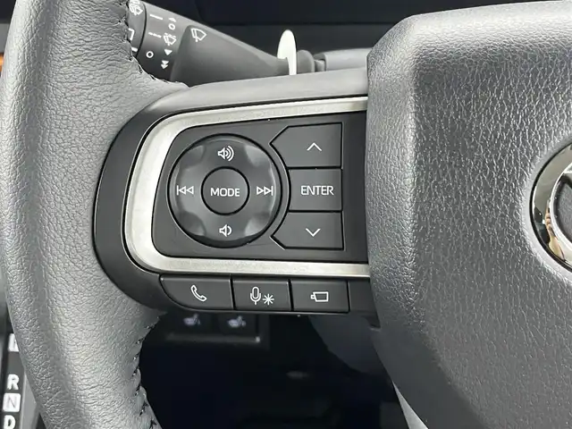 ダイハツ タント ファンクロスターボ 千葉県 2024(令6)年 0.2万km フォレストカーキメタリック スマートアシスト/・衝突軽減ブレーキ/・先行車発進お知らせ/・車線逸脱警報/・標識認識/・ふらつき警報/両側パワースライドドア/LEDオートライト/前席シートヒーター/パーキングブレーキ/ブレーキホールド/革巻きステアリング/ドアバイザー/プッシュスタート/スマートキー