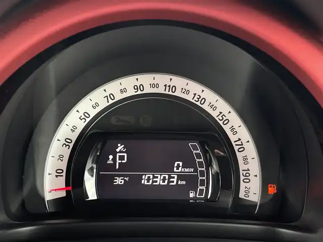 ルノー トゥインゴ ルコックスポルティフ 三重県 2020(令2)年 1.1万km パール Carplay/バックカメラ/純正16インチアルミホイール/シートヒーター/ハーフレザーシート/ETC車載器/Bluetooth接続/AUX/USB/アイドリングストップ/オートライト/クルコン