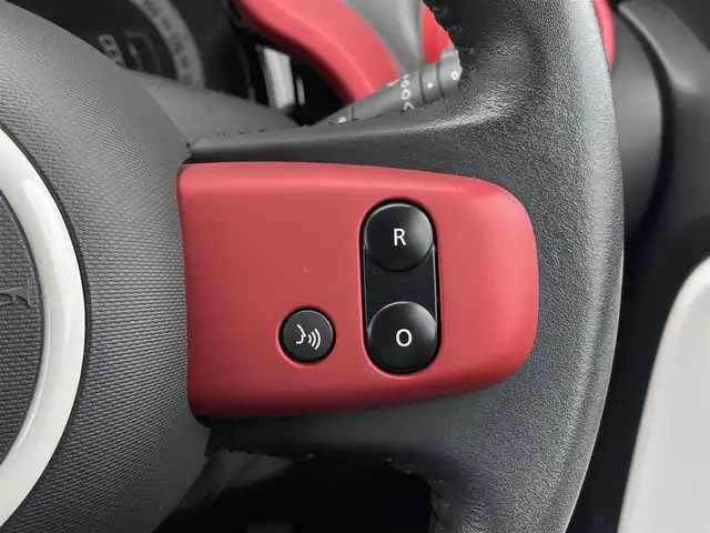 ルノー トゥインゴ ルコックスポルティフ 三重県 2020(令2)年 1.1万km パール Carplay/バックカメラ/純正16インチアルミホイール/シートヒーター/ハーフレザーシート/ETC車載器/Bluetooth接続/AUX/USB/アイドリングストップ/オートライト/クルコン