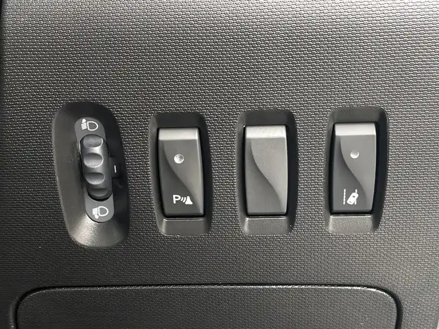 ルノー トゥインゴ ルコックスポルティフ 三重県 2020(令2)年 1.1万km パール Carplay/バックカメラ/純正16インチアルミホイール/シートヒーター/ハーフレザーシート/ETC車載器/Bluetooth接続/AUX/USB/アイドリングストップ/オートライト/クルコン