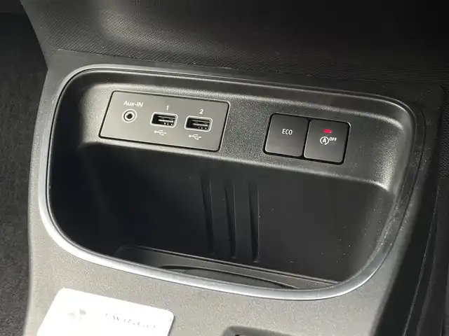 ルノー トゥインゴ ルコックスポルティフ 三重県 2020(令2)年 1.1万km パール Carplay/バックカメラ/純正16インチアルミホイール/シートヒーター/ハーフレザーシート/ETC車載器/Bluetooth接続/AUX/USB/アイドリングストップ/オートライト/クルコン