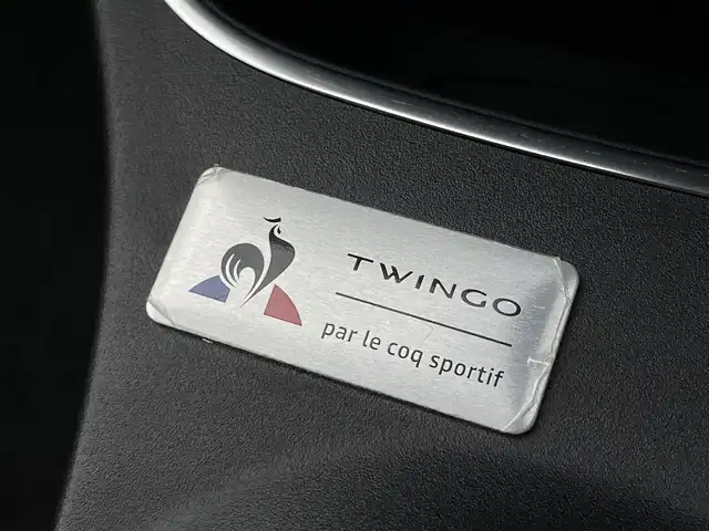 ルノー トゥインゴ ルコックスポルティフ 三重県 2020(令2)年 1.1万km パール Carplay/バックカメラ/純正16インチアルミホイール/シートヒーター/ハーフレザーシート/ETC車載器/Bluetooth接続/AUX/USB/アイドリングストップ/オートライト/クルコン