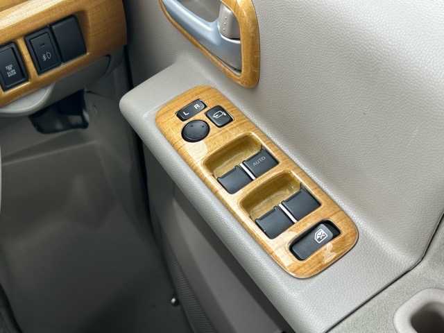 マツダ スクラム ワゴン PZターボ 大阪府 2013(平25)年 6万km ホワイトパール (株)IDOMが運営する【じしゃロン東大阪店】の自社ローン専用車両になりますこちらは現金またはオートローンご利用時の価格です。自社ローンご希望の方は別途その旨お申付け下さい/社外ナビ/フルセグナビ/CD/DVD再生/ETC/前方ドライブレコーダー/片側パワースライドドア/盗難防止装置/リモコンキー/スペアキー１本/社外14インチアルミホイール/純正フロアマット/取説