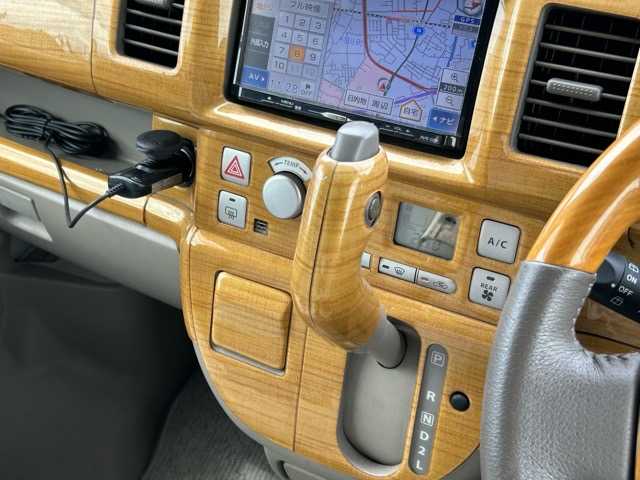 マツダ スクラム ワゴン PZターボ 大阪府 2013(平25)年 6万km ホワイトパール (株)IDOMが運営する【じしゃロン東大阪店】の自社ローン専用車両になりますこちらは現金またはオートローンご利用時の価格です。自社ローンご希望の方は別途その旨お申付け下さい/社外ナビ/フルセグナビ/CD/DVD再生/ETC/前方ドライブレコーダー/片側パワースライドドア/盗難防止装置/リモコンキー/スペアキー１本/社外14インチアルミホイール/純正フロアマット/取説