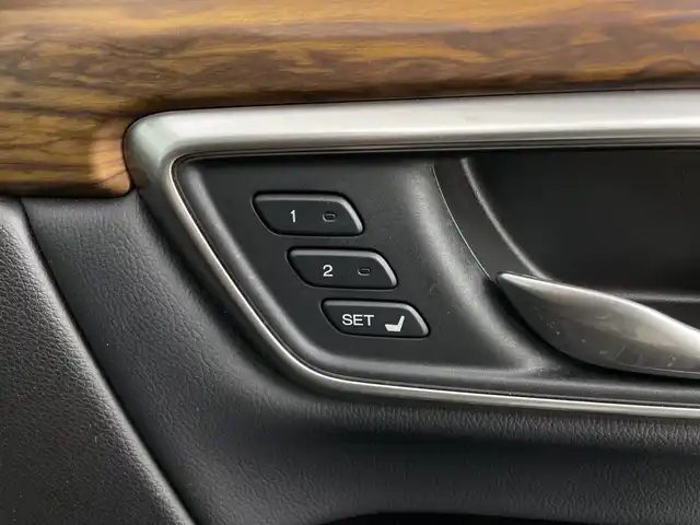 ホンダ ＣＲ－Ｖ ハイブリッド EX・マスターピース 鹿児島県 2019(平31)年 9.4万km ルーセブラックM ワンオーナー/純正SDナビ/(BT/CD/DVD/AM/FM/フルセグTV)/ホンダセンシング/レーダークルーズコントロール/衝突軽減ブレーキ/レーンキープアシスト/ブラインドスポットモニター/パドルシフト/パワーバックドア/前席パワーシート/シートメモリー/バックカメラ/前席シートヒーター/電動パーキングブレーキ/オートホールド/ビルトインETC2.0/前後コーナーセンサー/サンルーフ/純正18インチアルミホイール/純正フロアマット/純正LEDヘッドライト/アイドリングストップ/保証書/取扱説明書