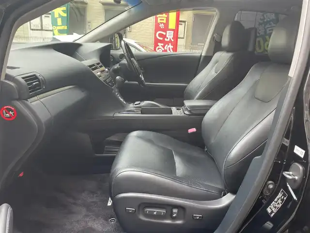 レクサス ＲＸ 450h バージョンL 愛知県 2012(平24)年 11.1万km ブラック ムーンルーフ〈MOP〉/ブラックレザーシート/純正HDDナビゲーションシステム/DVD／Bluetooth／地デジTV/マークレビンソンプレミアムサウンドシステム/リアシートエンターテイメントシステム〈MOP〉/純正フロントエアロバンパー〈MOP〉/クリアランスソナー〈MOP〉/バックカメラ/前席メモリ付パワーシート/前席シートヒーター＆ベンチレーション/ウッドコンビステアリング/純正LEDヘッドライト/クルーズコントロール/ビルトインETC/エンジンスターター＆カードキー有/社外20インチ鍛造AW/〈BRIDGESTONE PRODRIVE〉