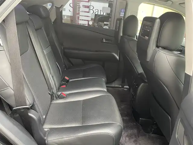 レクサス ＲＸ 450h バージョンL 愛知県 2012(平24)年 11.1万km ブラック ムーンルーフ〈MOP〉/ブラックレザーシート/純正HDDナビゲーションシステム/DVD／Bluetooth／地デジTV/マークレビンソンプレミアムサウンドシステム/リアシートエンターテイメントシステム〈MOP〉/純正フロントエアロバンパー〈MOP〉/クリアランスソナー〈MOP〉/バックカメラ/前席メモリ付パワーシート/前席シートヒーター＆ベンチレーション/ウッドコンビステアリング/純正LEDヘッドライト/クルーズコントロール/ビルトインETC/エンジンスターター＆カードキー有/社外20インチ鍛造AW/〈BRIDGESTONE PRODRIVE〉