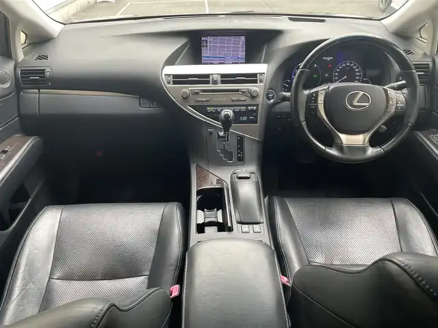 レクサス ＲＸ 450h バージョンL 愛知県 2012(平24)年 11.1万km ブラック ムーンルーフ〈MOP〉/ブラックレザーシート/純正HDDナビゲーションシステム/DVD／Bluetooth／地デジTV/マークレビンソンプレミアムサウンドシステム/リアシートエンターテイメントシステム〈MOP〉/純正フロントエアロバンパー〈MOP〉/クリアランスソナー〈MOP〉/バックカメラ/前席メモリ付パワーシート/前席シートヒーター＆ベンチレーション/ウッドコンビステアリング/純正LEDヘッドライト/クルーズコントロール/ビルトインETC/エンジンスターター＆カードキー有/社外20インチ鍛造AW/〈BRIDGESTONE PRODRIVE〉