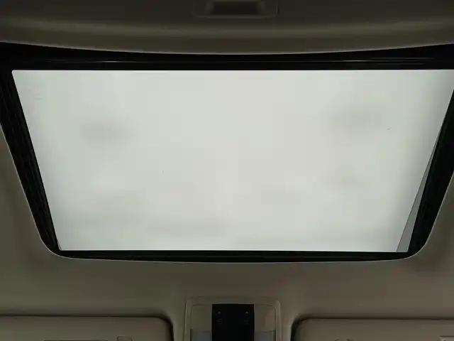 トヨタ ランドクルーザー プラド TX Lパッケージ マットブラED 滋賀県 2022(令4)年 3.3万km ブラック 純正９インチナビ/バックカメラ/サンルーフ/レーダークルーズコントロール/前後ドライブレコーダー/コーナーセンサー/パワーシート/ETC/MTモード付AT/電動格納サードシート/本革シート/シートヒーター/ベンチレーション/ルーフレール/オートライト/オートハイビーム/LEDヘッドライト