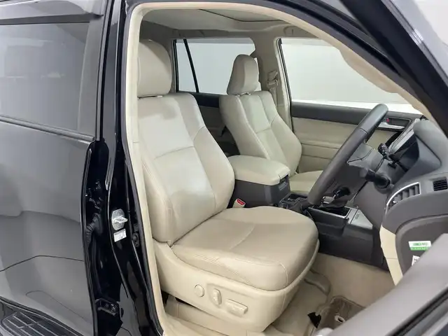 トヨタ ランドクルーザー プラド TX Lパッケージ マットブラED 滋賀県 2022(令4)年 3.3万km ブラック 純正９インチナビ/バックカメラ/サンルーフ/レーダークルーズコントロール/前後ドライブレコーダー/コーナーセンサー/パワーシート/ETC/MTモード付AT/電動格納サードシート/本革シート/シートヒーター/ベンチレーション/ルーフレール/オートライト/オートハイビーム/LEDヘッドライト