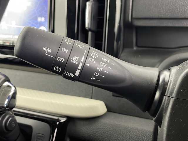 スズキ ソリオ HV MZ 埼玉県 2021(令3)年 1.5万km スターシルバーメタリック 純正8インチナビ/　（AM/FM/iPod/Bluetooth/SD/CD/DVD）/アラウンドビューモニター/フルセグテレビ/ビルトインETC/純正ドライブレコーダー/シートヒーター/ヘッドアップディスプレイ/両側パワースライドドア/衝突被害軽減ブレーキ/クルーズコントロール/レーンアシスト/コーナーセンサー/サーキュレーター/純正フロアマット/純正アルミホイール/LEDヘッドライト/フォグランプ/プッシュスタート