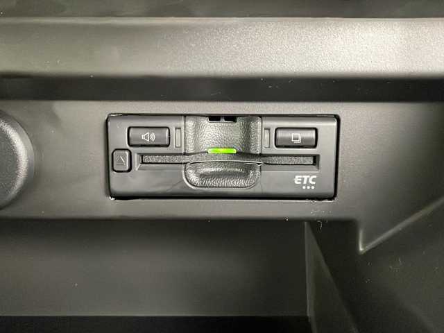 スズキ ソリオ HV MZ 埼玉県 2021(令3)年 1.5万km スターシルバーメタリック 純正8インチナビ/　（AM/FM/iPod/Bluetooth/SD/CD/DVD）/アラウンドビューモニター/フルセグテレビ/ビルトインETC/純正ドライブレコーダー/シートヒーター/ヘッドアップディスプレイ/両側パワースライドドア/衝突被害軽減ブレーキ/クルーズコントロール/レーンアシスト/コーナーセンサー/サーキュレーター/純正フロアマット/純正アルミホイール/LEDヘッドライト/フォグランプ/プッシュスタート