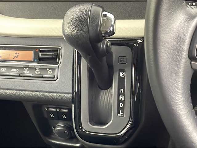 スズキ ソリオ HV MZ 埼玉県 2021(令3)年 1.5万km スターシルバーメタリック 純正8インチナビ/　（AM/FM/iPod/Bluetooth/SD/CD/DVD）/アラウンドビューモニター/フルセグテレビ/ビルトインETC/純正ドライブレコーダー/シートヒーター/ヘッドアップディスプレイ/両側パワースライドドア/衝突被害軽減ブレーキ/クルーズコントロール/レーンアシスト/コーナーセンサー/サーキュレーター/純正フロアマット/純正アルミホイール/LEDヘッドライト/フォグランプ/プッシュスタート