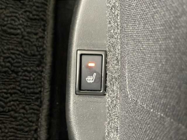 スズキ ソリオ HV MZ 埼玉県 2021(令3)年 1.5万km スターシルバーメタリック 純正8インチナビ/　（AM/FM/iPod/Bluetooth/SD/CD/DVD）/アラウンドビューモニター/フルセグテレビ/ビルトインETC/純正ドライブレコーダー/シートヒーター/ヘッドアップディスプレイ/両側パワースライドドア/衝突被害軽減ブレーキ/クルーズコントロール/レーンアシスト/コーナーセンサー/サーキュレーター/純正フロアマット/純正アルミホイール/LEDヘッドライト/フォグランプ/プッシュスタート