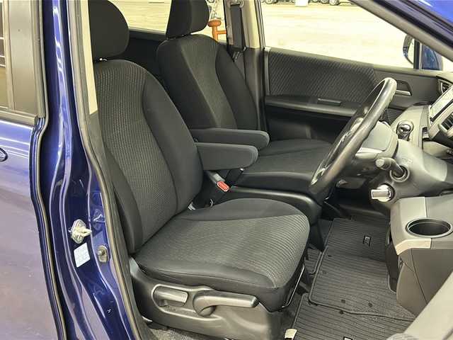 ホンダ フリード ハイブリット ジャストセレクション 道央・札幌 2013(平25)年 6.9万km コバルトブルーパール メモリナビ//ワンセグテレビ//バックカメラ//クルーズコントロール//ドアバイザー//両側パワースライドドア//オートライト//パワーウィンドウ