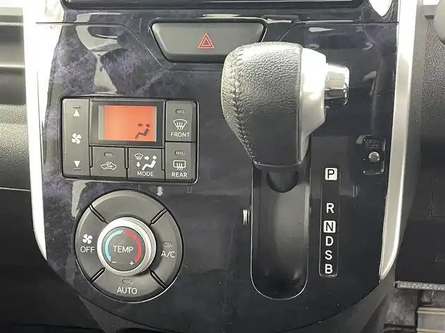 ダイハツ タント カスタム RS トップED SAⅡ 熊本県 2016(平28)年 6万km ブラックマイカメタリック 社外ナビCN-RC03WD（ＣＤ・ＤＶＤ・フルセグ・BT・ＳＤ・ｉｐｏｄ）バックカメラ　/両側パワースライドドア　/衝突軽減ブレーキ/横滑り防止/アイドリングストップ/ドアバイザー/ハーフレザーシート　/純正フロアマット　/オートライト　/ＬＥＤヘッドライト　/フォグランプ　/スマートキー/プッシュスタート