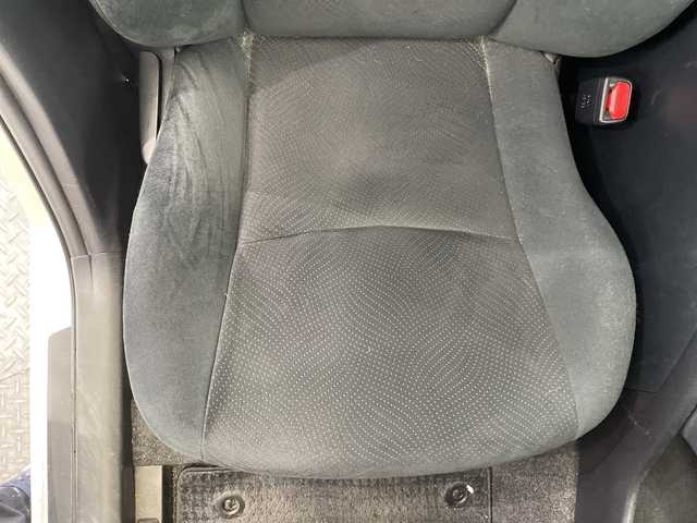 トヨタ プリウス S 栃木県 2015(平27)年 7.4万km ホワイトパールクリスタルシャイン 純正SDナビ/（CD/DVD/フルセグTV/Bluetooth/SD）/バックカメラ/ビルトインETC/前方ドライブレコーダー/禁煙車/オートライト/HIDヘッドライト/横滑り防止装置/スマートキー/プッシュスタート/ステアリングスイッチ/ウィンカーミラー/純正フロアマット