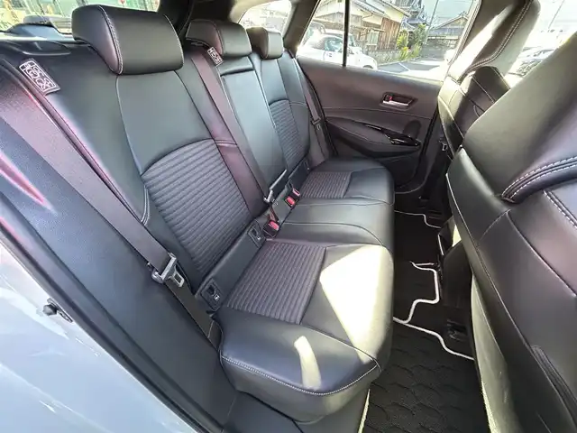 トヨタ カローラツーリング ハイブリッド ダブルバイビー 愛媛県 2020(令2)年 1.5万km ホワイトパールクリスタルシャイン 純正9型ディスプレイオーディオ/バックカメラ/前後ドライブレコーダー/トヨタセーフティセンス/レーダークルーズコントロール/ブラインドスポットモニター/クリアランスソナー/100V/1500Wコンセント/ハーフレザー/シートヒーター/ワイヤレス充電/電格ミラー/ヒートミラー/ステアリングリモコン/ステアリングヒーター/純正ドアバイザー/電動パーキングブレーキ/AutoHold機能/MODELLISTAスカッフプレート/現状サマー(純正AW)(215/45/R17)/YOKOHAMA ADVANdB V552/禁煙車