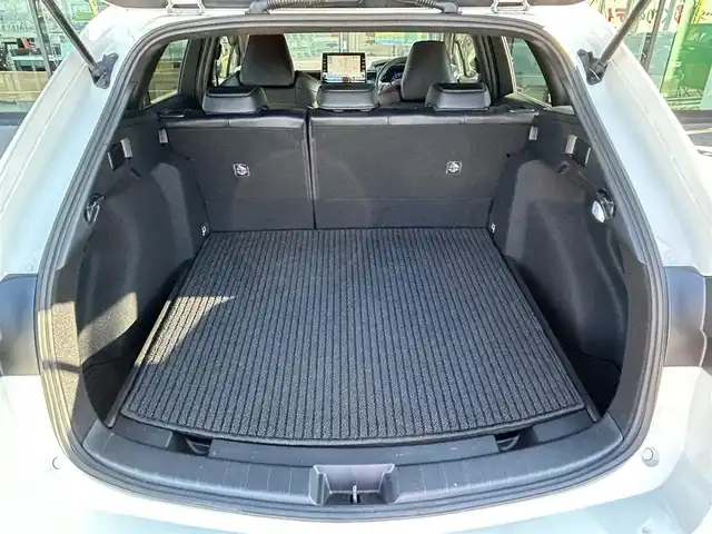 トヨタ カローラツーリング ハイブリッド ダブルバイビー 愛媛県 2020(令2)年 1.5万km ホワイトパールクリスタルシャイン 純正9型ディスプレイオーディオ/バックカメラ/前後ドライブレコーダー/トヨタセーフティセンス/レーダークルーズコントロール/ブラインドスポットモニター/クリアランスソナー/100V/1500Wコンセント/ハーフレザー/シートヒーター/ワイヤレス充電/電格ミラー/ヒートミラー/ステアリングリモコン/ステアリングヒーター/純正ドアバイザー/電動パーキングブレーキ/AutoHold機能/MODELLISTAスカッフプレート/現状サマー(純正AW)(215/45/R17)/YOKOHAMA ADVANdB V552/禁煙車