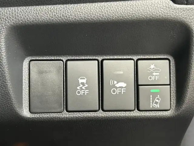 ホンダ シャトル ハイブリッド X ホンダセンシング 千葉県 2019(平31)年 5.4万km ミッドナイトブルービームM 禁煙　/純正７型ナビ（VXM-195VFi）/AM＆FM＆Bluetooth＆フルセグTV＆CD＆DVD/前席シートヒーター　/ビルトインＥＴＣ　/ホンダセンシング/レーダークルーズコントロール/レーンキープアシスト　/バックカメラ　/電動格納サイドミラー　/パドルシフト　/ＬＥＤヘッドライト（オートライト付き）/フォグランプ/12Vシガーソケット/アイドリングストップ/ウィンカーミラー/ドアバイザー/プッシュスタート/フロアマット/ハーフレザーシート/ISOFIX