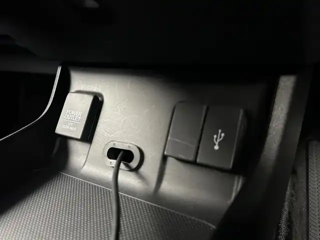 ホンダ シャトル ハイブリッド X ホンダセンシング 千葉県 2019(平31)年 5.4万km ミッドナイトブルービームM 禁煙　/純正７型ナビ（VXM-195VFi）/AM＆FM＆Bluetooth＆フルセグTV＆CD＆DVD/前席シートヒーター　/ビルトインＥＴＣ　/ホンダセンシング/レーダークルーズコントロール/レーンキープアシスト　/バックカメラ　/電動格納サイドミラー　/パドルシフト　/ＬＥＤヘッドライト（オートライト付き）/フォグランプ/12Vシガーソケット/アイドリングストップ/ウィンカーミラー/ドアバイザー/プッシュスタート/フロアマット/ハーフレザーシート/ISOFIX