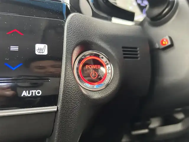 ホンダ シャトル ハイブリッド X ホンダセンシング 千葉県 2019(平31)年 5.4万km ミッドナイトブルービームM 禁煙　/純正７型ナビ（VXM-195VFi）/AM＆FM＆Bluetooth＆フルセグTV＆CD＆DVD/前席シートヒーター　/ビルトインＥＴＣ　/ホンダセンシング/レーダークルーズコントロール/レーンキープアシスト　/バックカメラ　/電動格納サイドミラー　/パドルシフト　/ＬＥＤヘッドライト（オートライト付き）/フォグランプ/12Vシガーソケット/アイドリングストップ/ウィンカーミラー/ドアバイザー/プッシュスタート/フロアマット/ハーフレザーシート/ISOFIX