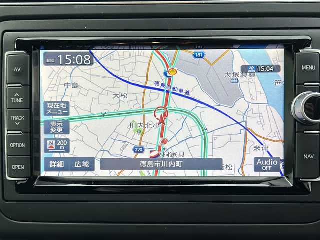 フォルクスワーゲン ポロ TSIコンフォートライン 徳島県 2017(平29)年 4.3万km 白 純正SDナビ/（BT/フルセグ/USB）/バックカメラ/純正フロアマット/純正18インチAW/ドライブレコーダー/ETC/LEDヘッドライト/ダブルエアバック/スマートキー/ドライブレコーダー/オートライト/盗難防止装置/アイドリングストップ