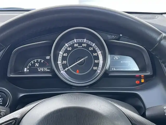 マツダ デミオ 13S 高知県 2014(平26)年 7.3万km ソウルレッドプレミアムメタリック 純正ナビ/　Bluetooth/フルセグ/　CD/DVD/AM/FM/ドライブレコーダー/ETC/プッシュスタート/スマートキー/スペアキー/MTモード付AT/純正15インチアルミホイール/純正フロアマット/LEDヘッドライト/衝突被害軽減システム/オートライト/アイドリングストップ/盗難防止装置