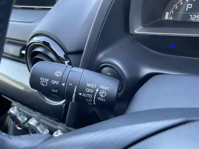 マツダ デミオ 13S 島根県 2014(平26)年 7.3万km ソウルレッドプレミアムメタリック 純正ナビ/CD/DVD/DTV/Bluetooth/ドライブレコーダー/ETC/プッシュスタート/スマートキー/スペアキー/MTモード付AT/純正15インチアルミホイール/純正フロアマット/LEDヘッドライト/衝突被害軽減システム/オートライト/アイドリングストップ/盗難防止装置
