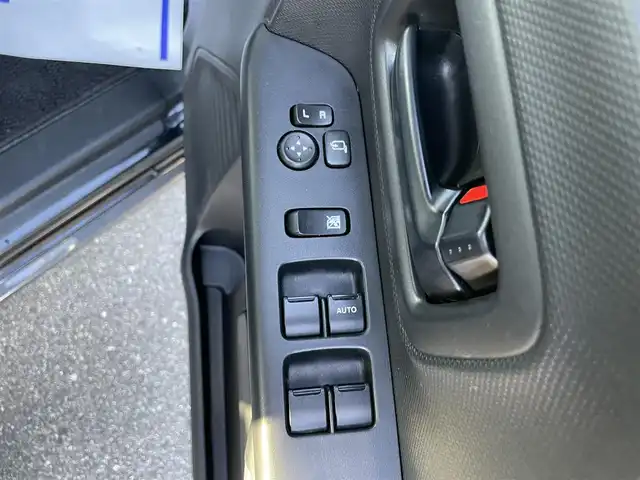 スズキ スペーシア ギア HYBRID XZ 大阪府 2021(令3)年 6.1万km ブルーイッシュブラックパール3 (株)IDOMが運営する【じしゃロン堺店】の自社ローン専用車両になります。/こちらは現金またはオートローンご利用時の価格です。自社ローンご希望の方は別途その旨お申付け下さい
